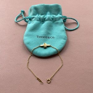 Gold Tiffany T Single Chain Bracelet